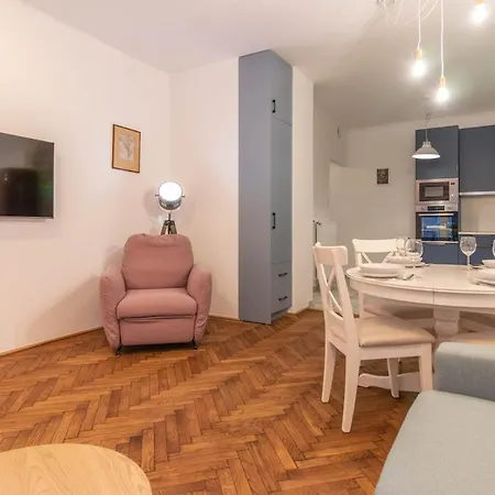 2bdr Bohemian Soho By Nw דירה *