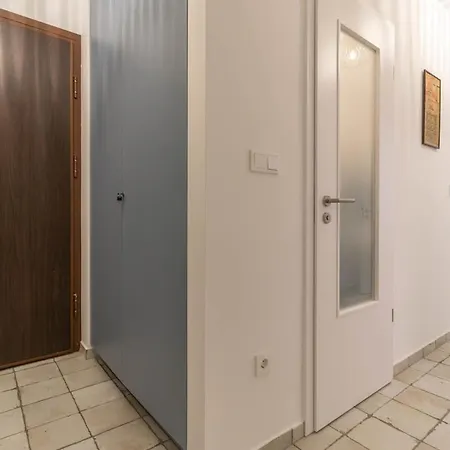 2bdr Bohemian Soho By Nw *