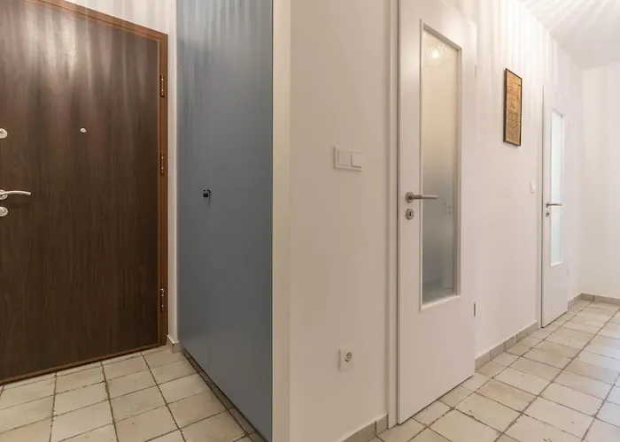 2bdr Bohemian Soho By Nw *