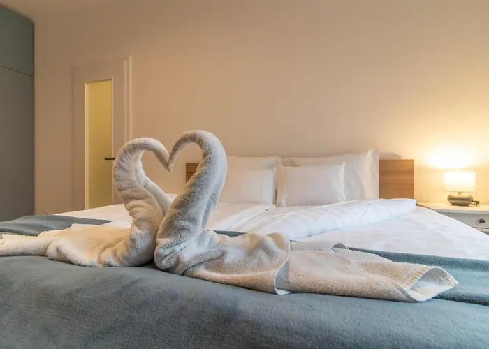 2bdr Bohemian Soho By Nw Apartament *