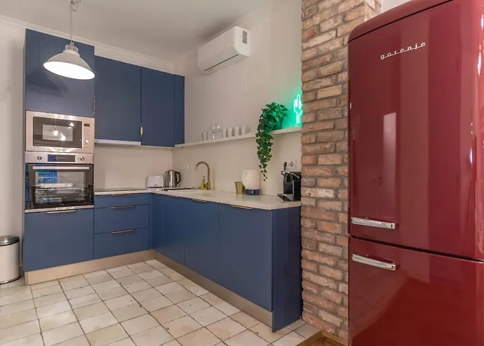 2bdr Bohemian Soho By Nw Budapest