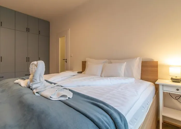 2bdr Bohemian Soho By Nw