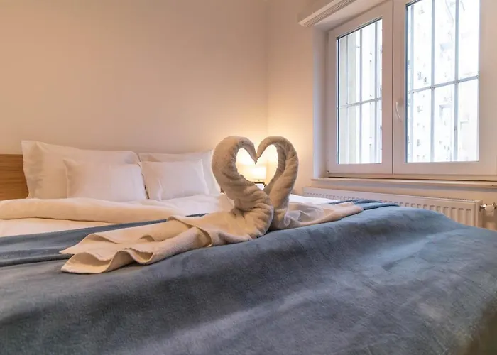 2bdr Bohemian Soho By Nw Apartament