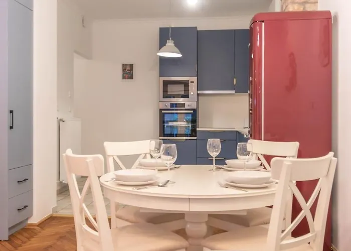 2bdr Bohemian Soho By Nw Apartment *