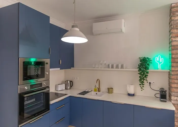 2bdr Bohemian Soho By Nw Apartment *